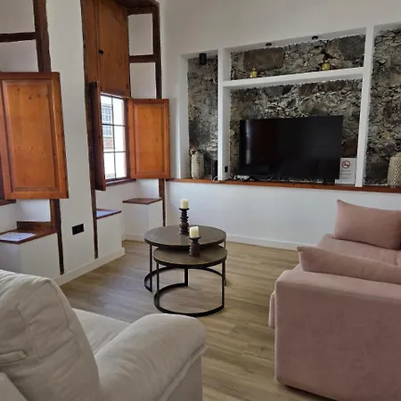 Holiday home Casa Garnier *